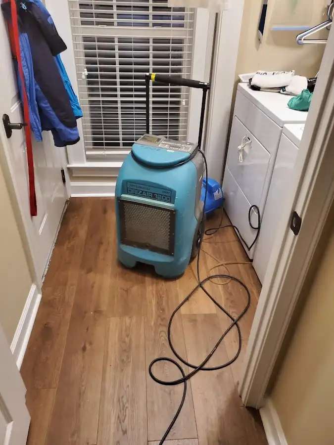 Commercial dehumidifier deployed for Crawl Space Restoration in Newnan